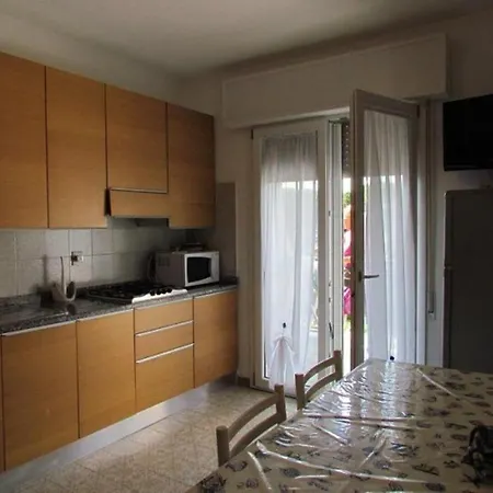 아파트 Beautiful In With Beach Place Included