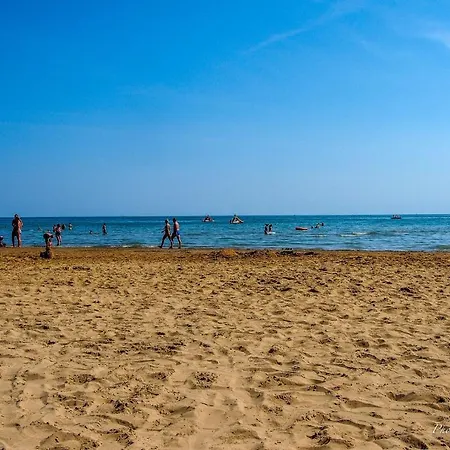 Appartamento Beautiful In With Beach Place Included Bibione